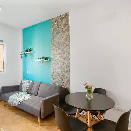 Apartment 1b Ren Coqueto