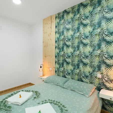 1b Ren Coqueto Apartment